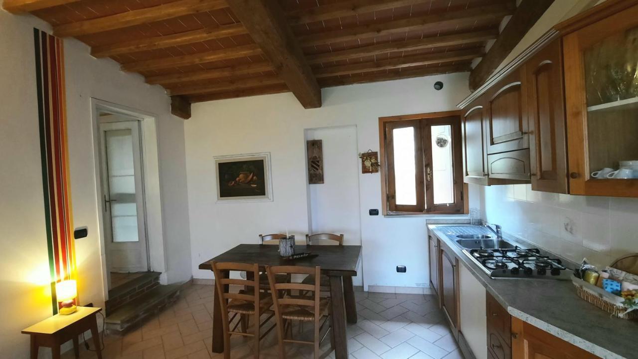 Agriturismo Il Pillone Montecatini Terme Szoba fotó